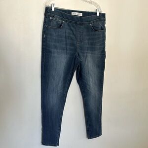 Levi’s Pull On Shaping Super Skinny Jeans